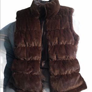 Skea Vail CO luxurious faux fur down vest. NWOT